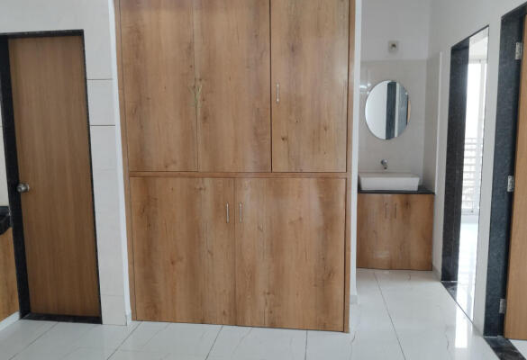 2 BHK Flat for sale in The Capital ・ Palanpur - Photo 1