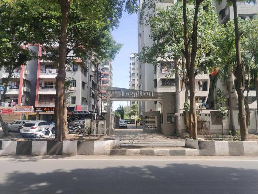 3 BHK Flat for sale in Vastu Shilp ・ Adajan - Photo 1