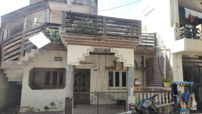 5 BHK Independent House/Villa for sale in sahkar Nagar kamrej navagam ・ - Photo 1