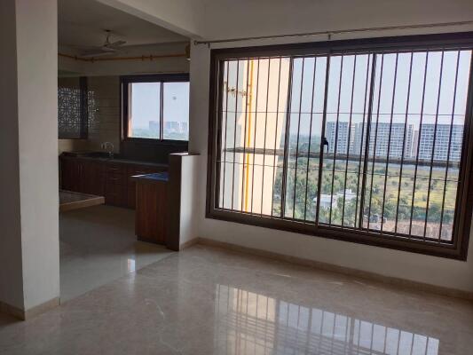 4 BHK Flat for sale in Happy Home Celebrity Greens 4.5 (8) ・ Vesu - Photo 1