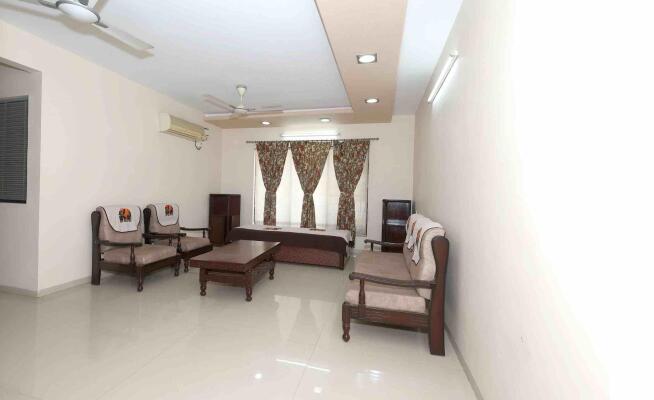 3 BHK Flat for sale in Ratna Jyoti Apartments ・ Vesu - Photo 1