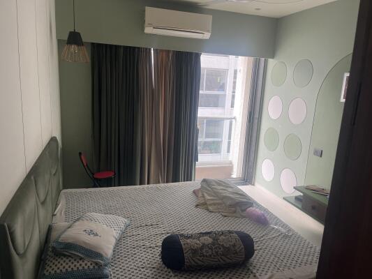 3 BHK Flat for sale in Rajhans Synfonia 3.8 (7) ・ Vesu - Photo 1